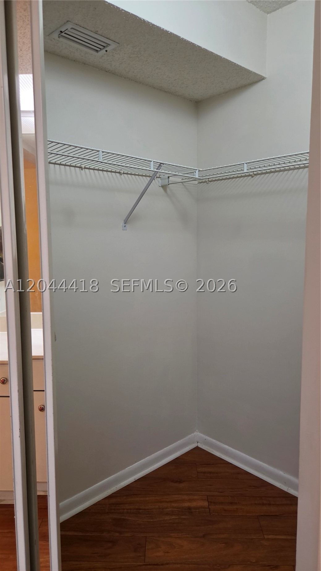 2234 Se 27th Dr 206-c Property Photo 17