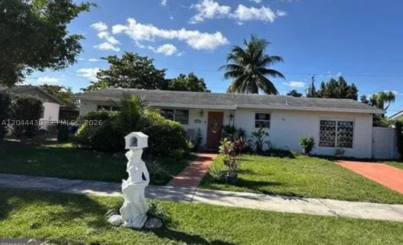 17110 SW 117th Ave Property Photo 1