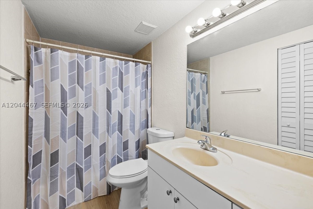 437 Sw 7th St 201 Property Photo 16