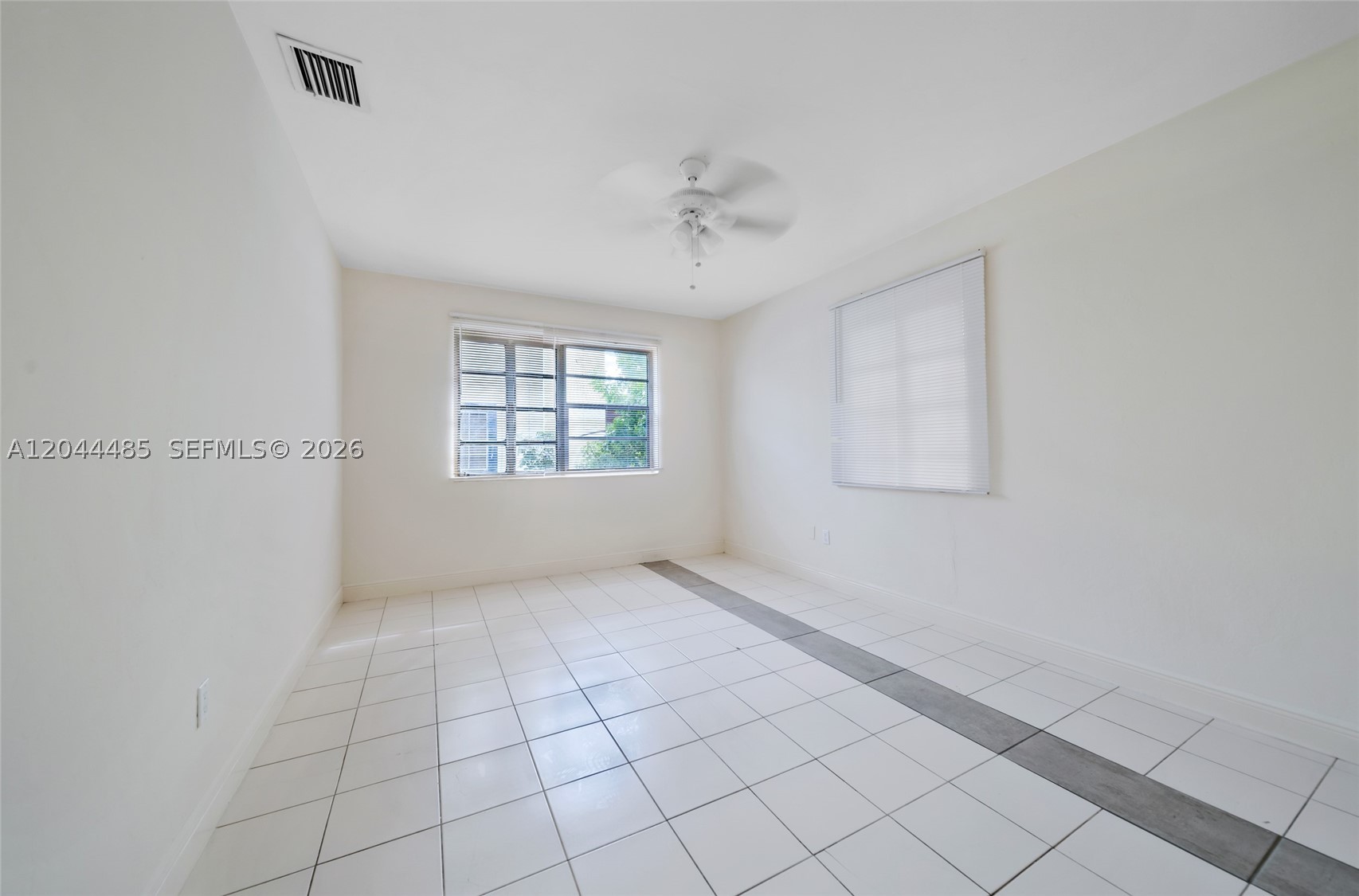 931 Sw 3rd St Property Photo 51