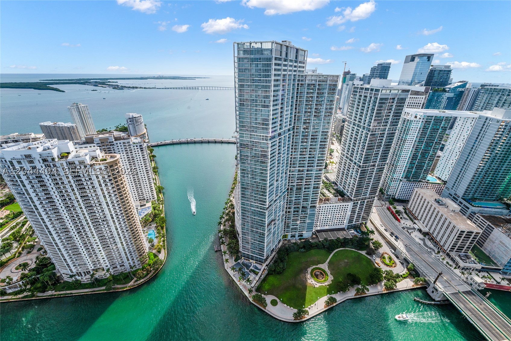 300 Biscayne Blvd Way 5104 Property Photo 1