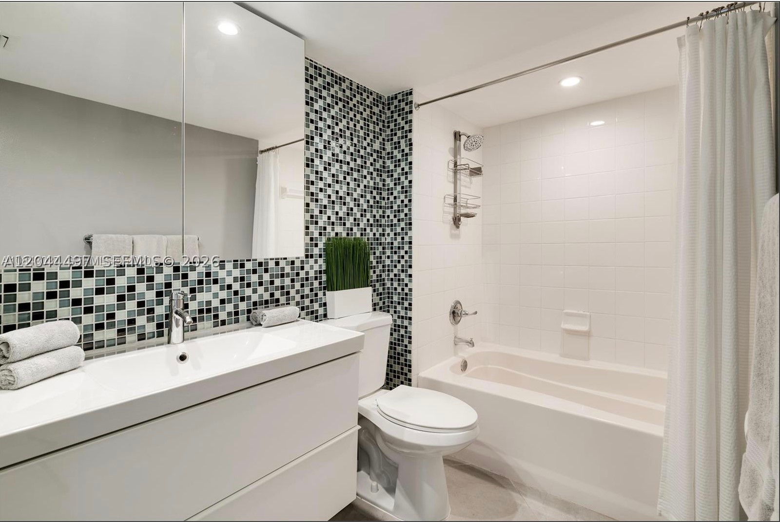 90 Alton Rd 1207 Property Photo 6