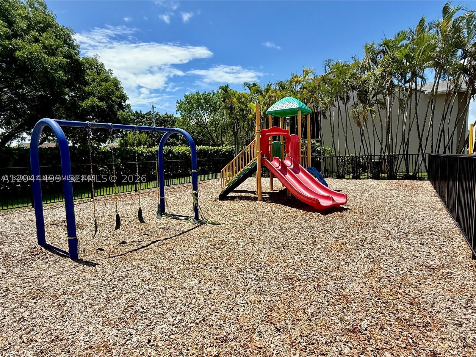 1044 S Independence Dr 1044i Property Photo 19