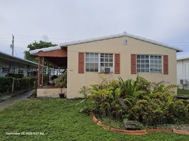 1938 Pierce St Property Photo 1