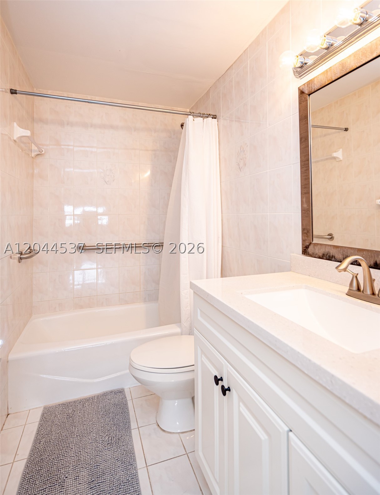 5601 Collins Ave 1517 Property Photo 21