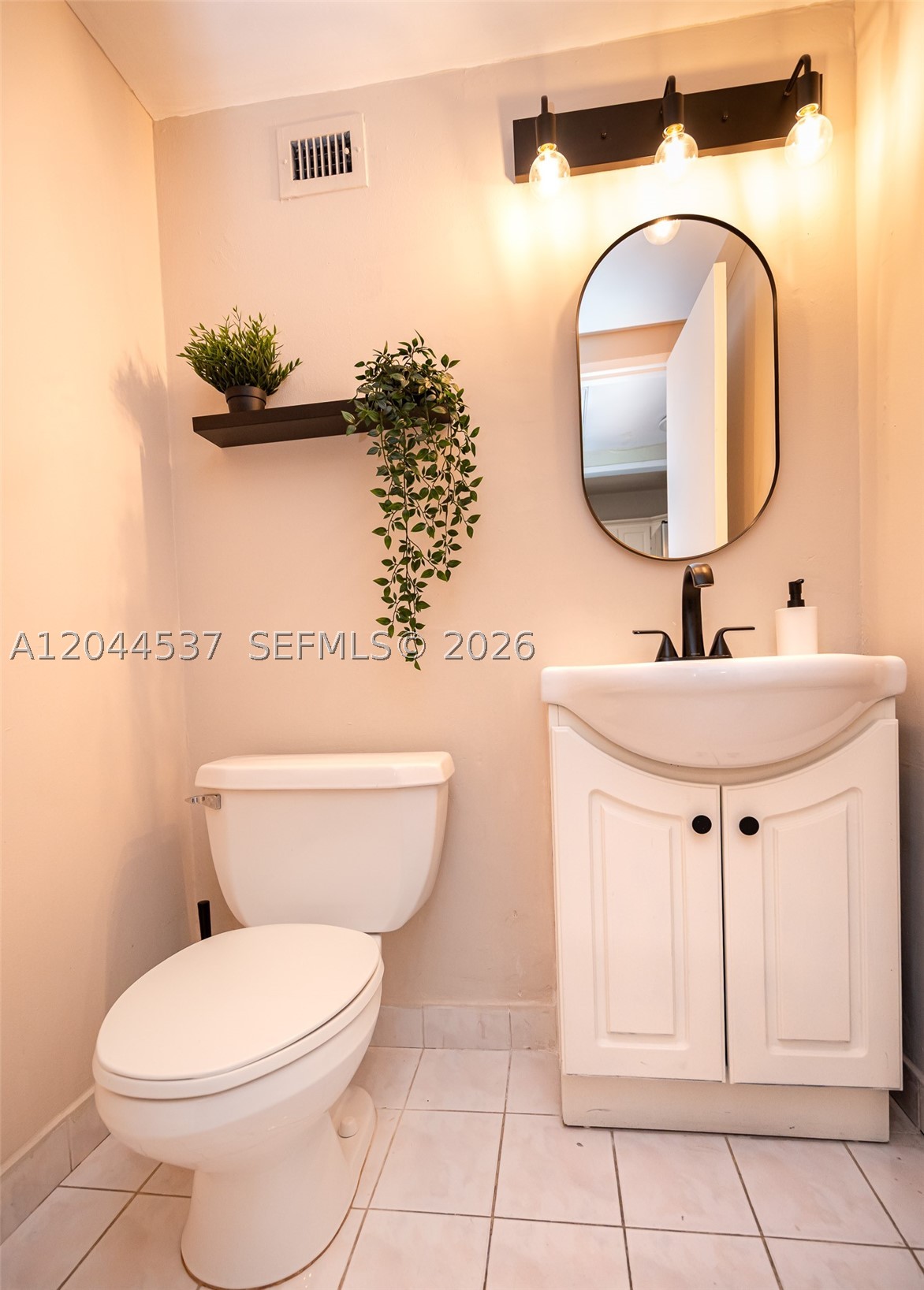 5601 Collins Ave 1517 Property Photo 26