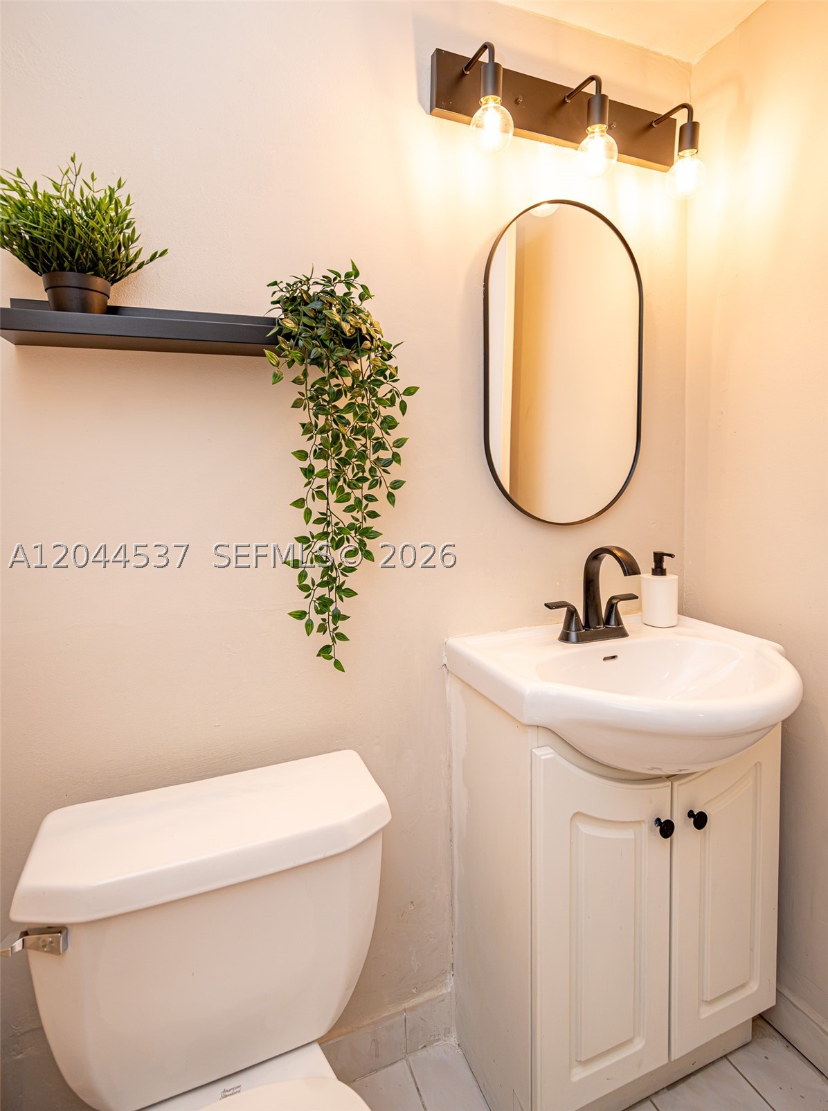5601 Collins Ave 1517 Property Photo 27