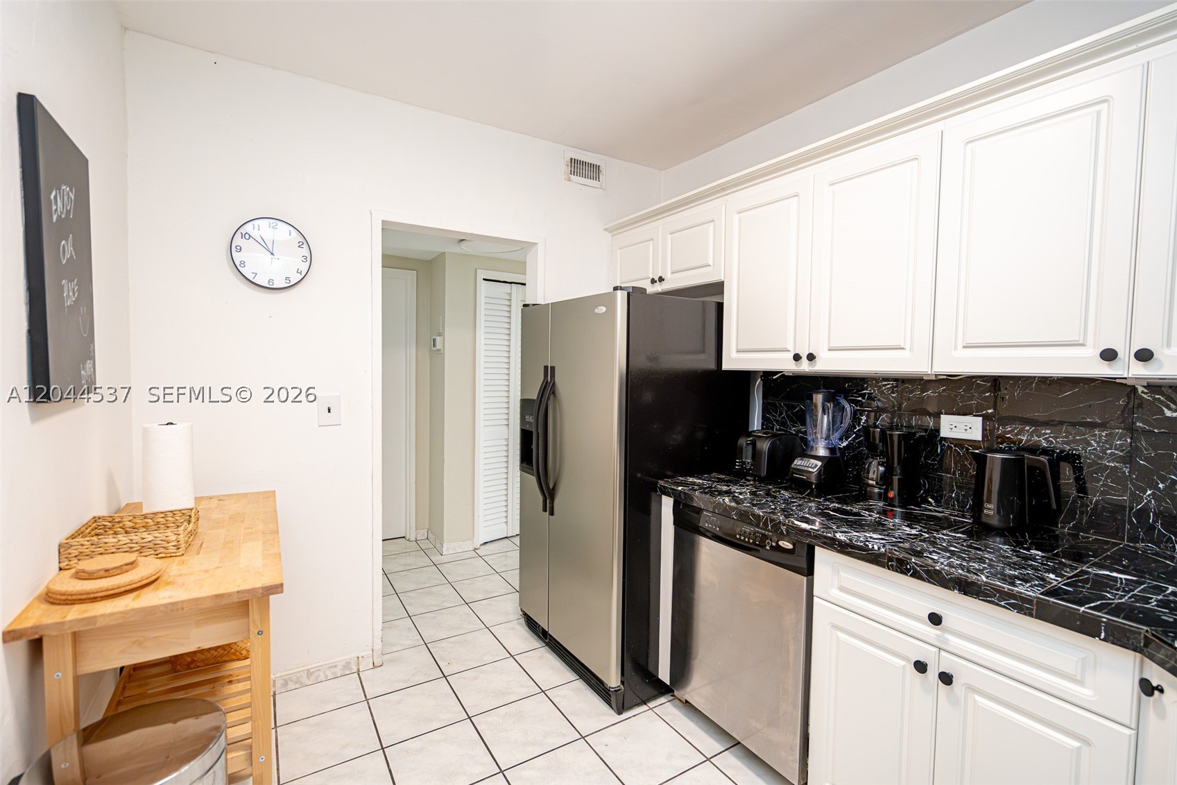 5601 Collins Ave 1517 Property Photo 32
