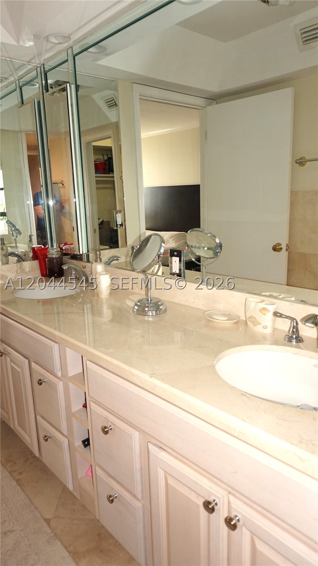 1111 Crandon Blvd B705 Property Photo 22