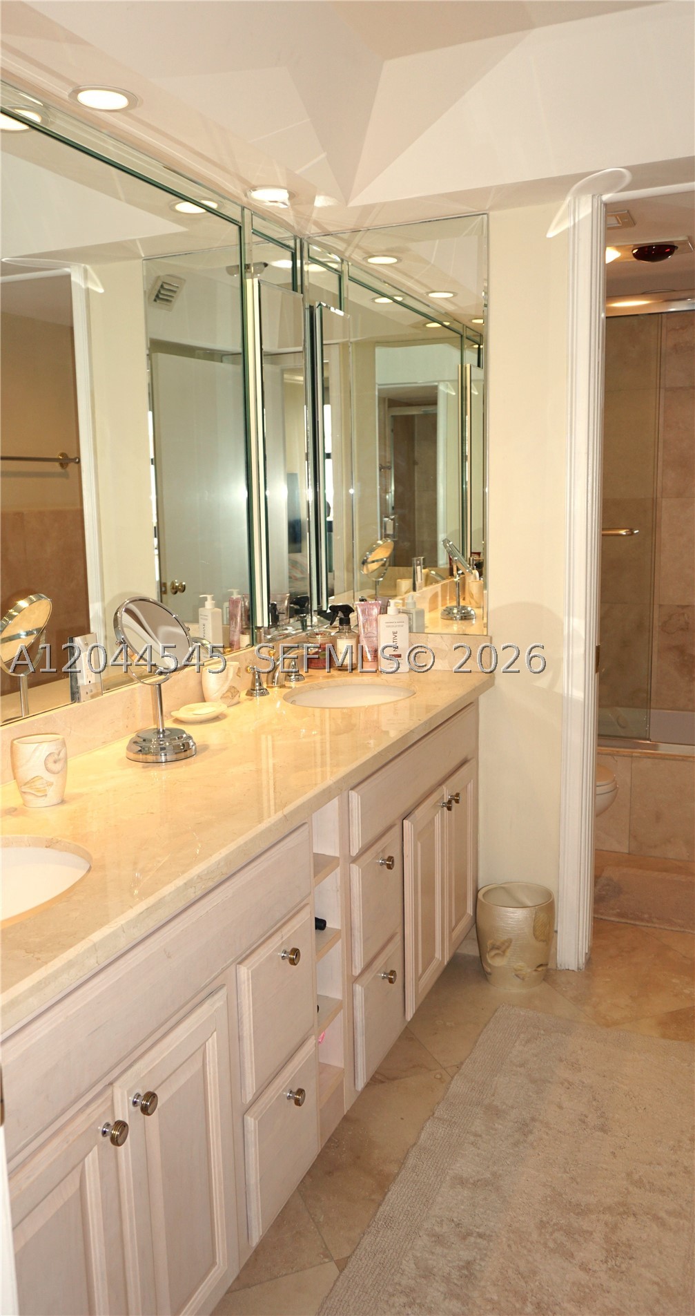 1111 Crandon Blvd B705 Property Photo 23
