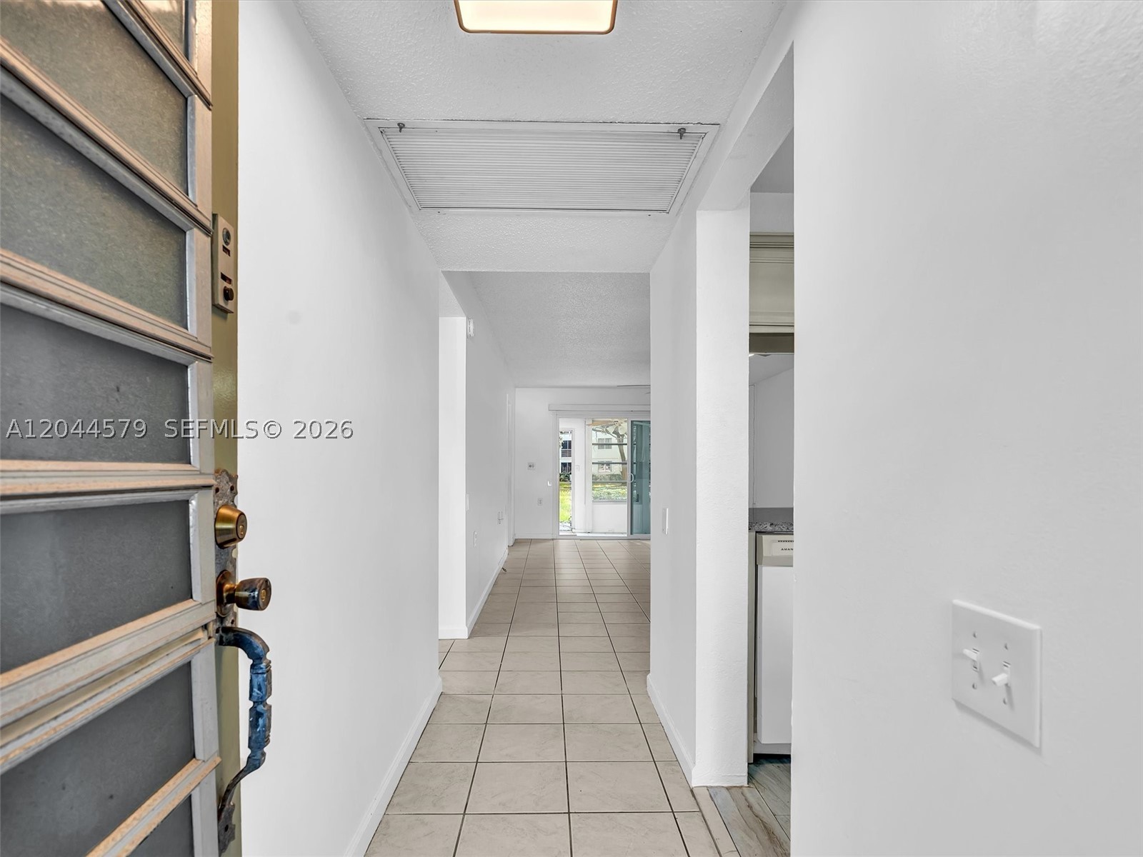 1212 Se Bahama Bnd G1 Property Photo 46