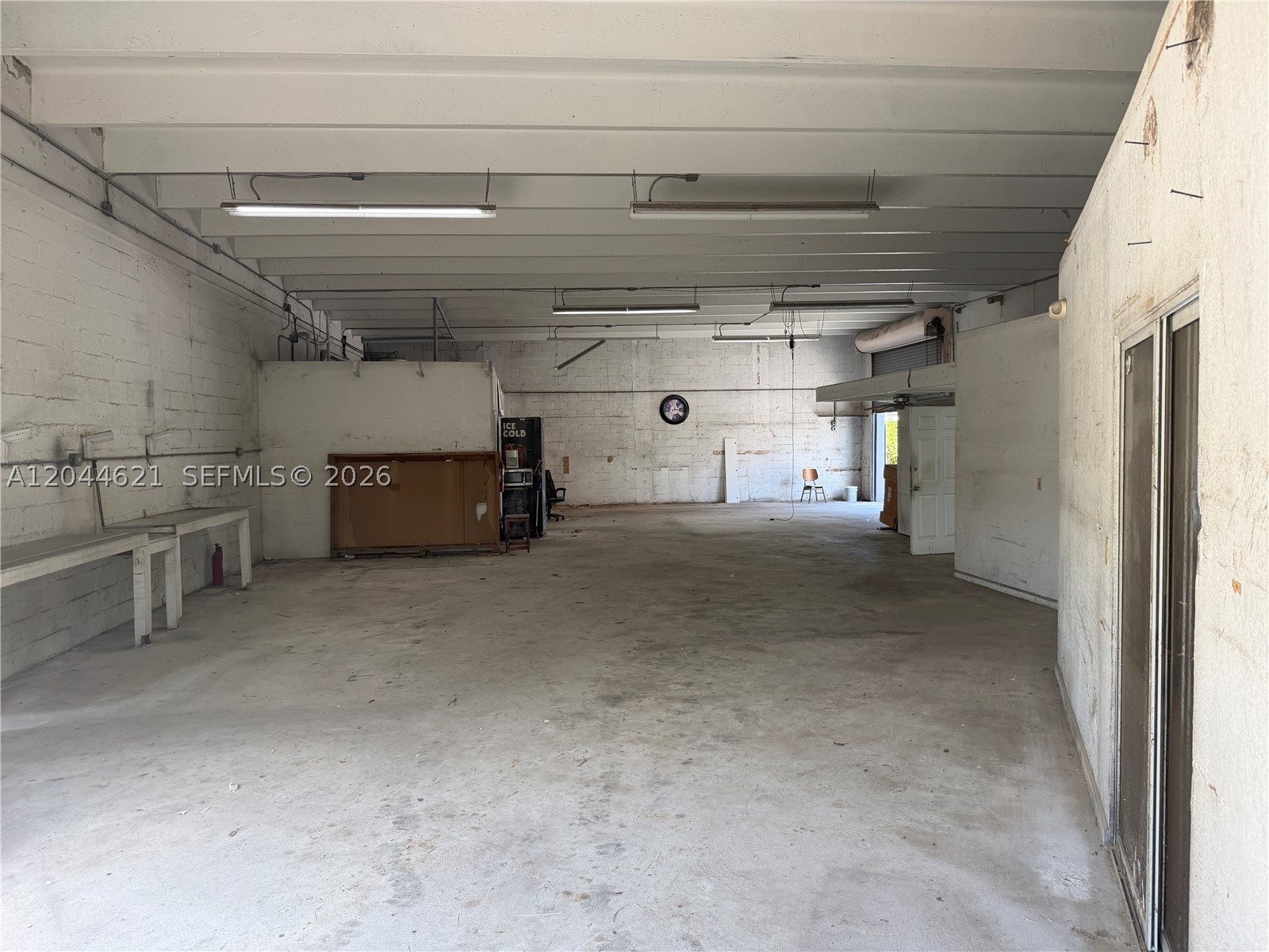 12 Ne 3rd Street Property Photo 4