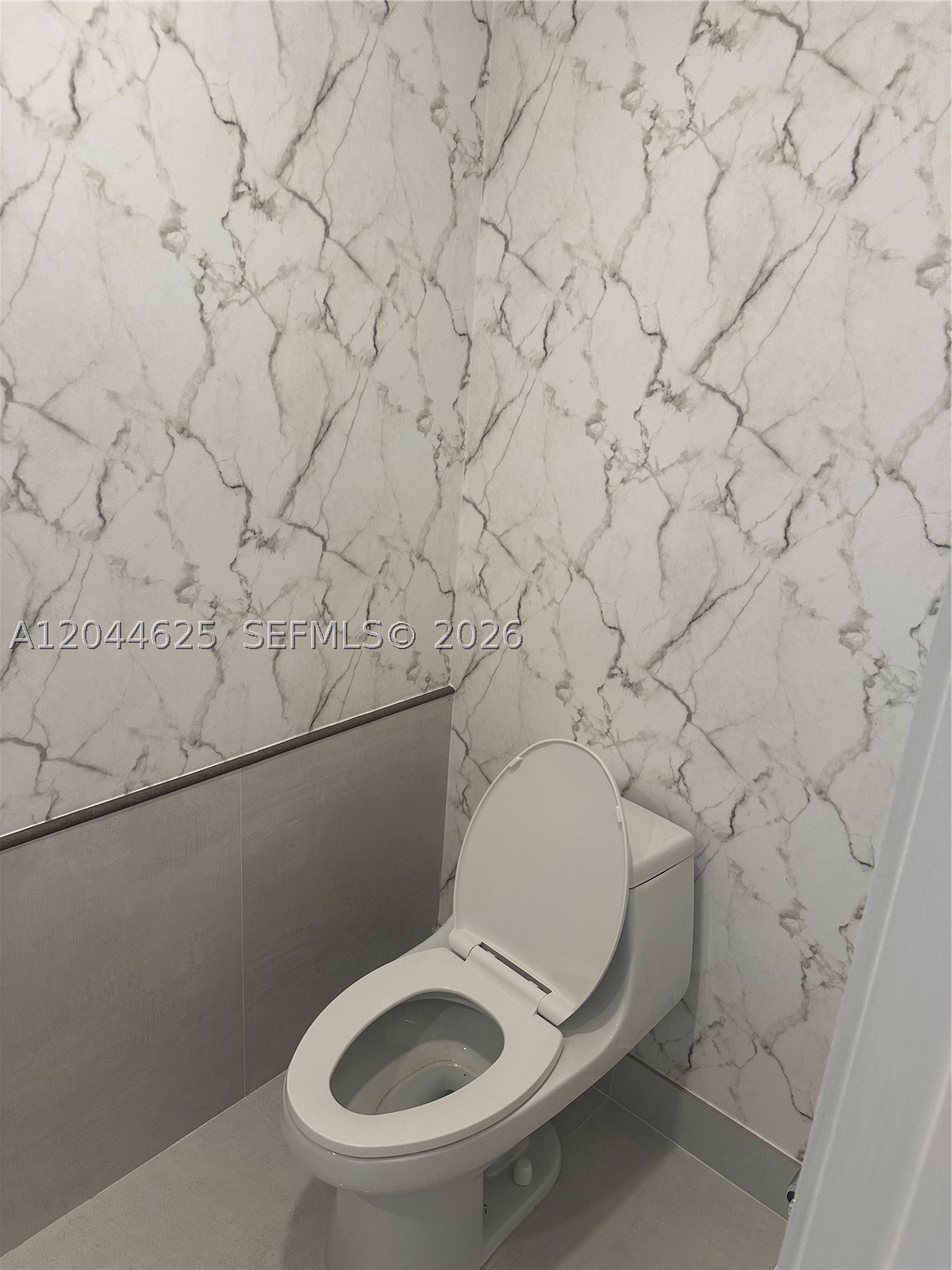1060 Brickell Ave 2505 Property Photo 6