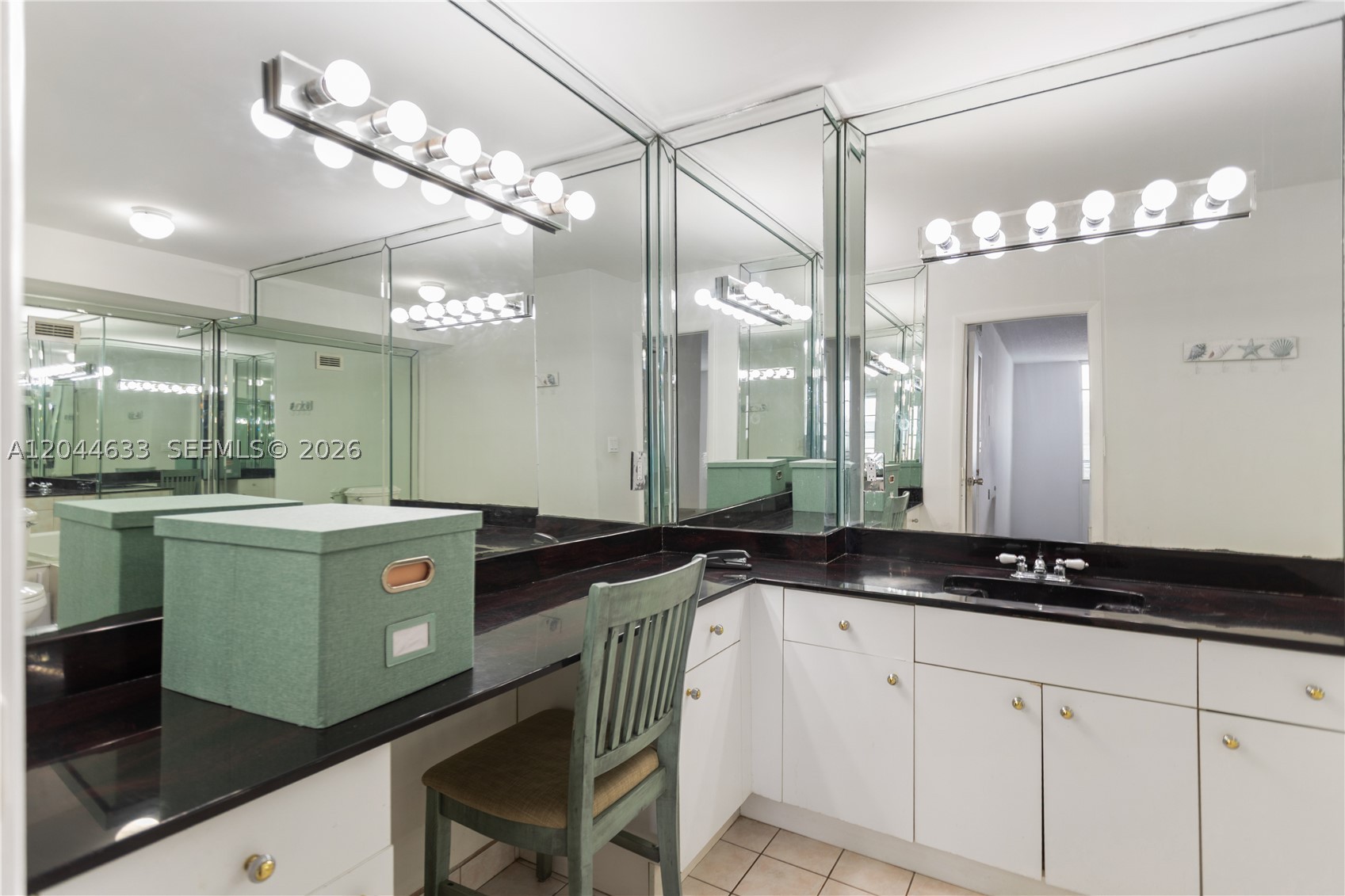 3725 S Ocean Dr 1117 Property Photo 38