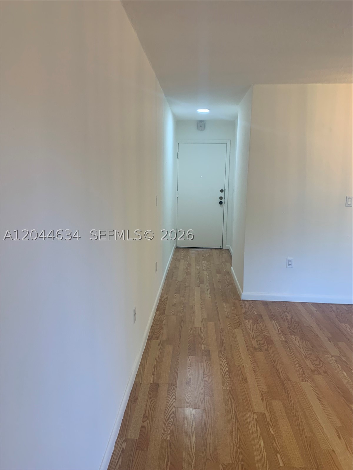 2460 Sw 18th Ave 1205 Property Photo 4