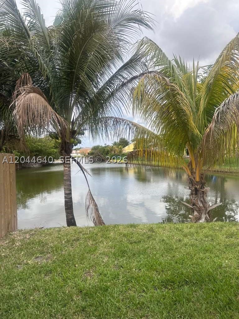 2730 Cypress Ave Property Photo 6