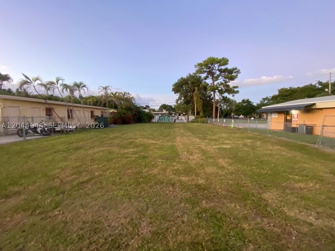 3021 W Flagler St Property Photo 4