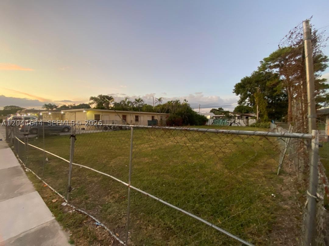 3021 W Flagler St Property Photo 14