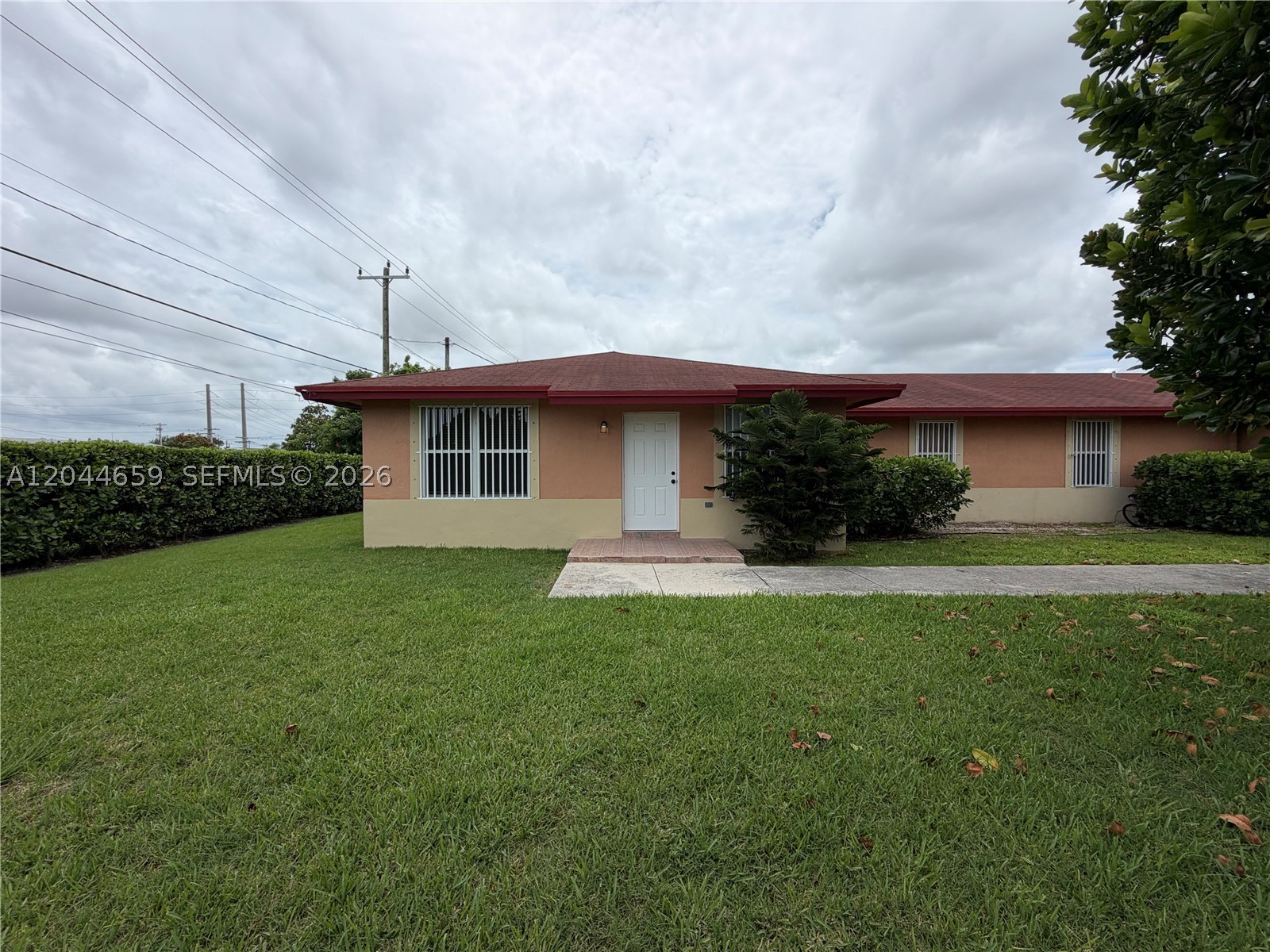 10530 SW 183rd St 2 Property Photo 1