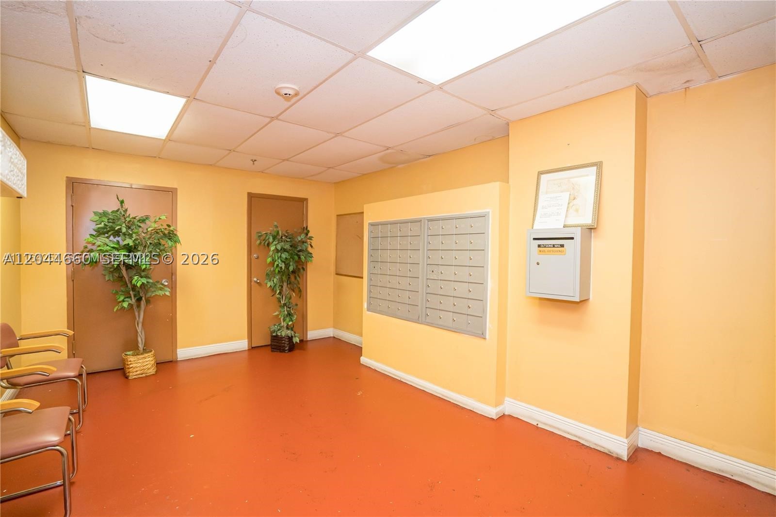A12044660 Property Photo 6
