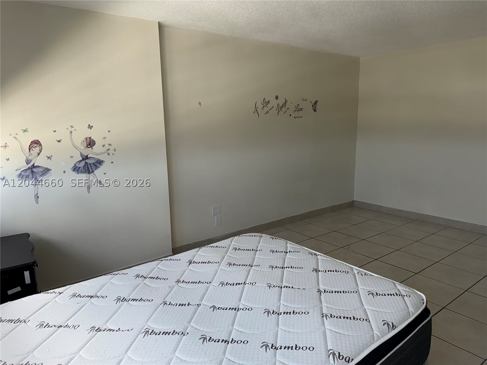 A12044660 Property Photo 13