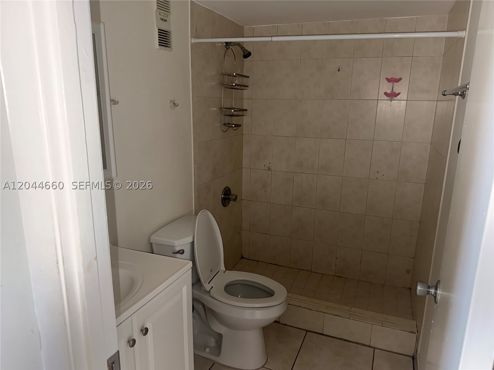 A12044660 Property Photo 14