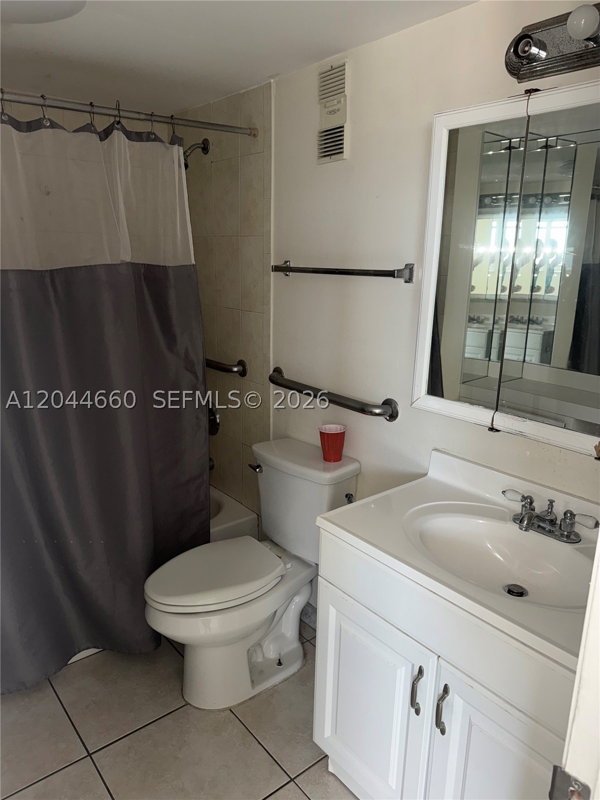 A12044660 Property Photo 16