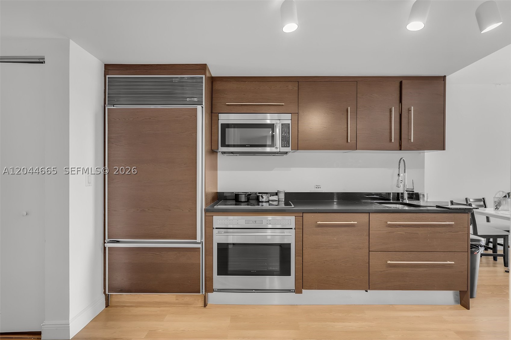 475 Brickell Ave 2508 Property Photo 3