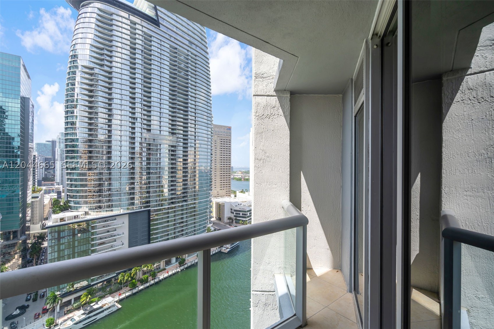 475 Brickell Ave 2508 Property Photo 12