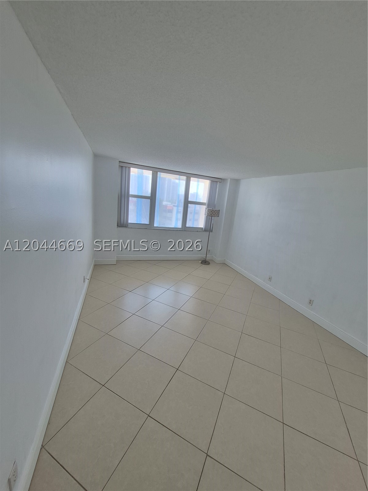 3180 S Ocean Dr 621 Property Photo 4