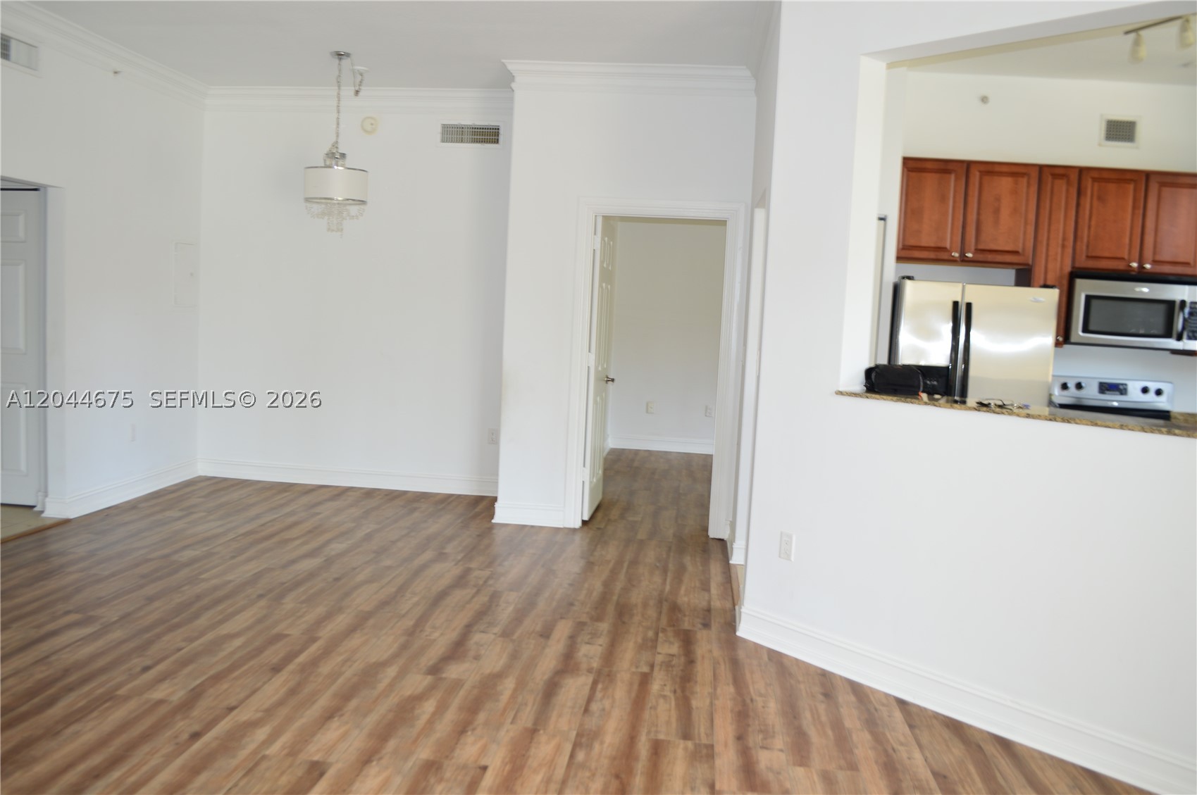3001 Ne 185th St 129 Property Photo 12
