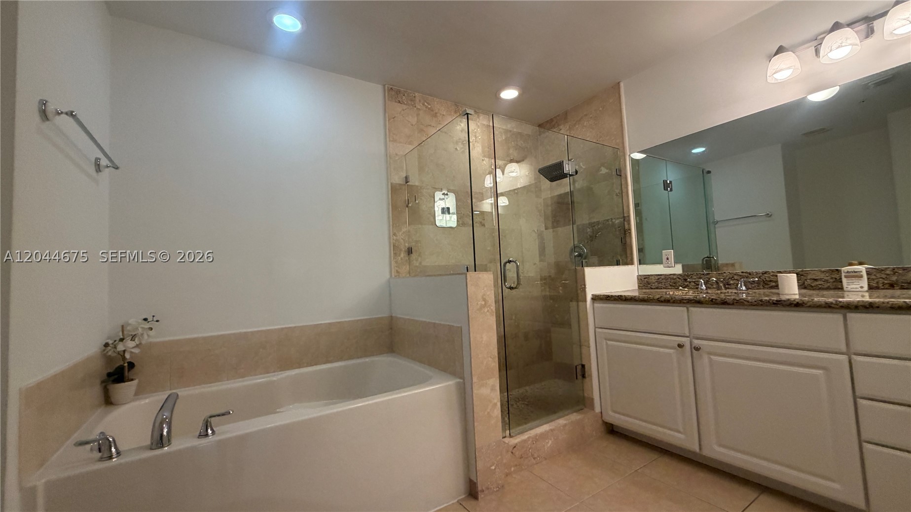 3001 Ne 185th St 129 Property Photo 18