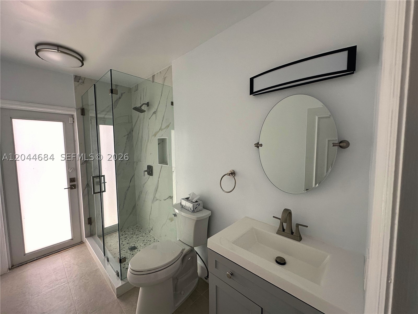 2445 Se 8th St Property Photo 10