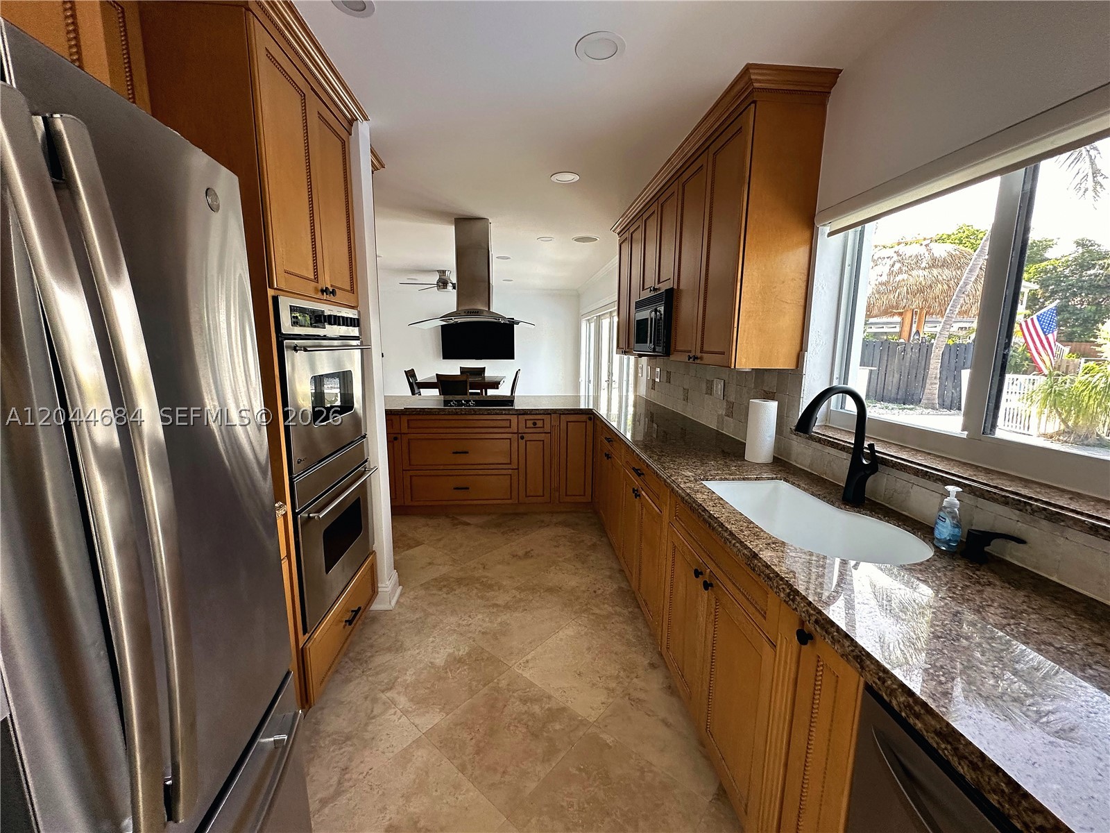 2445 Se 8th St Property Photo 15
