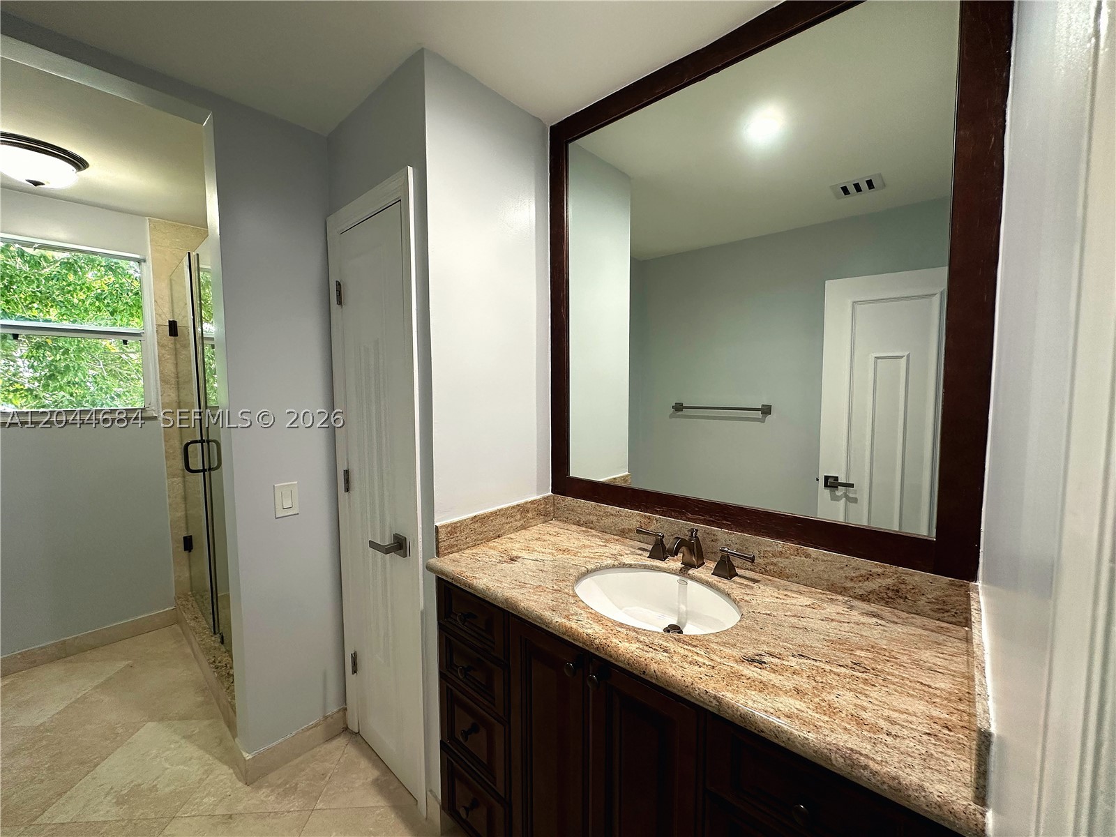 2445 Se 8th St Property Photo 26