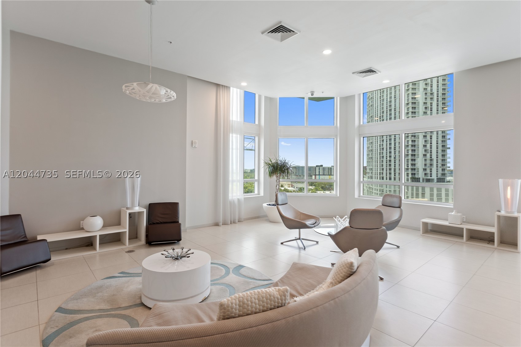1900 N Bayshore Drive Dr 715 Property Photo 30