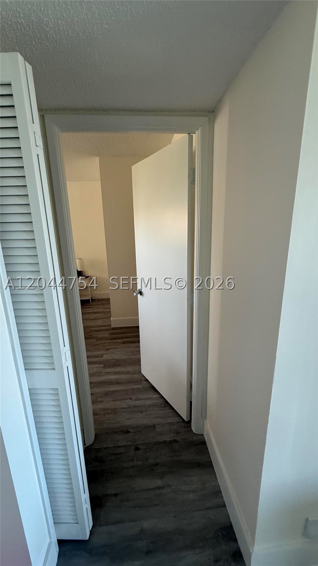 2901 S Palm Aire Dr 408 Property Photo 15