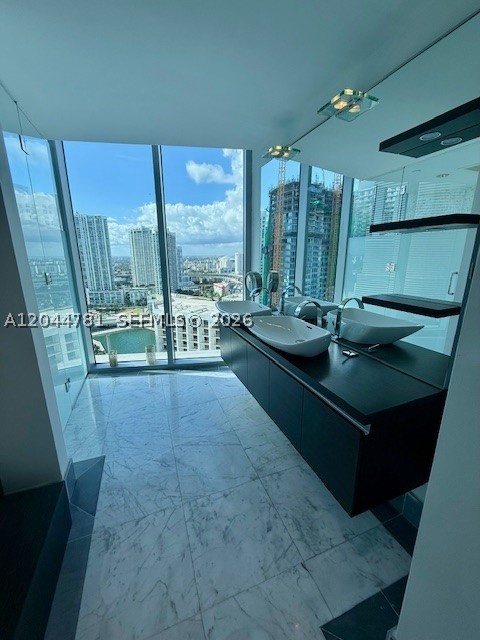 200 Biscayne Boulevard Way 3102 Property Photo 17
