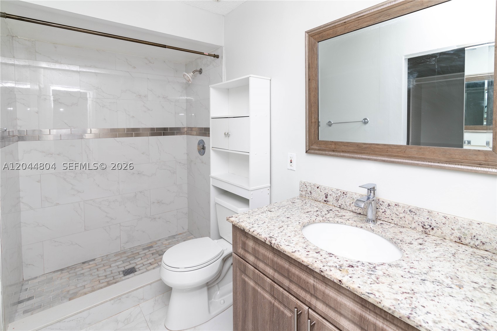 17059 Nw 60th Ct Property Photo 6