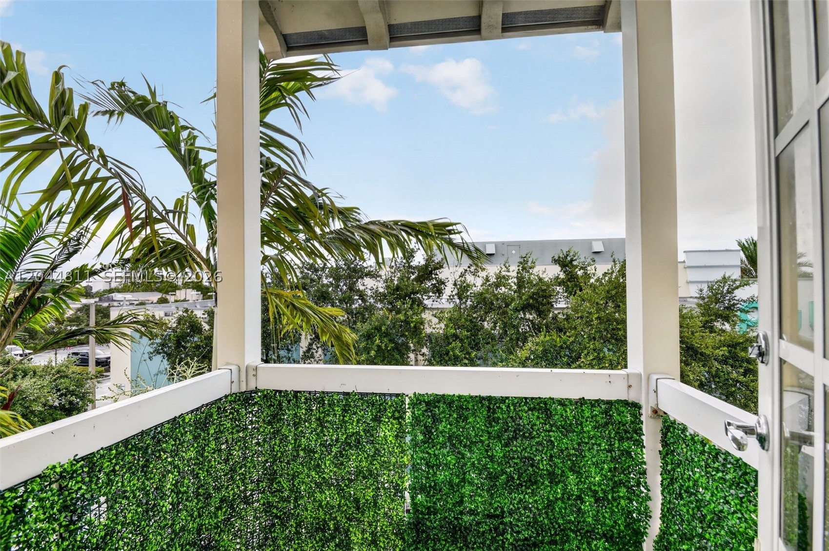 810 N 3rd Ave N 76 Property Photo 44