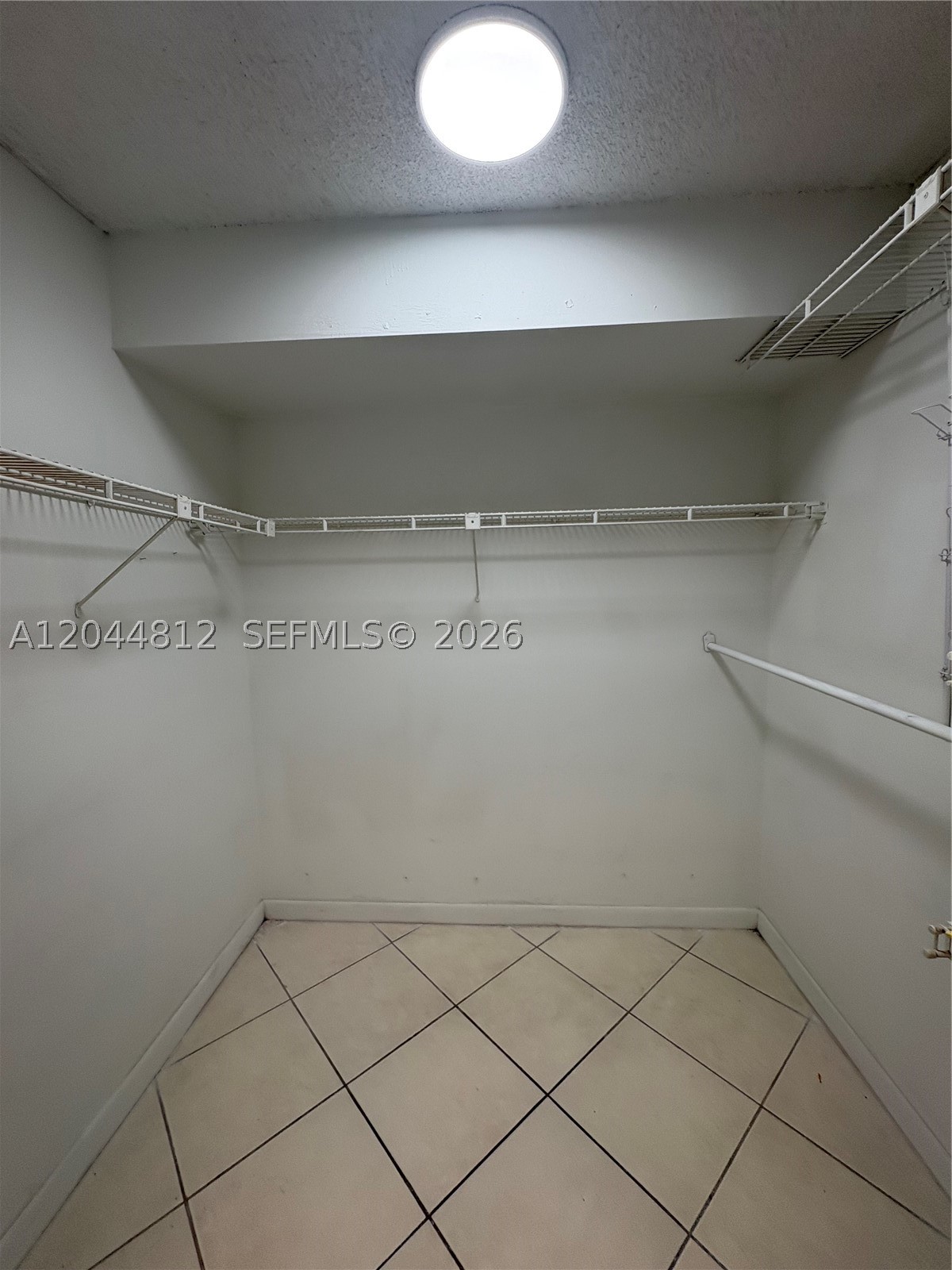 447 Ne 195th St 214 Property Photo 10