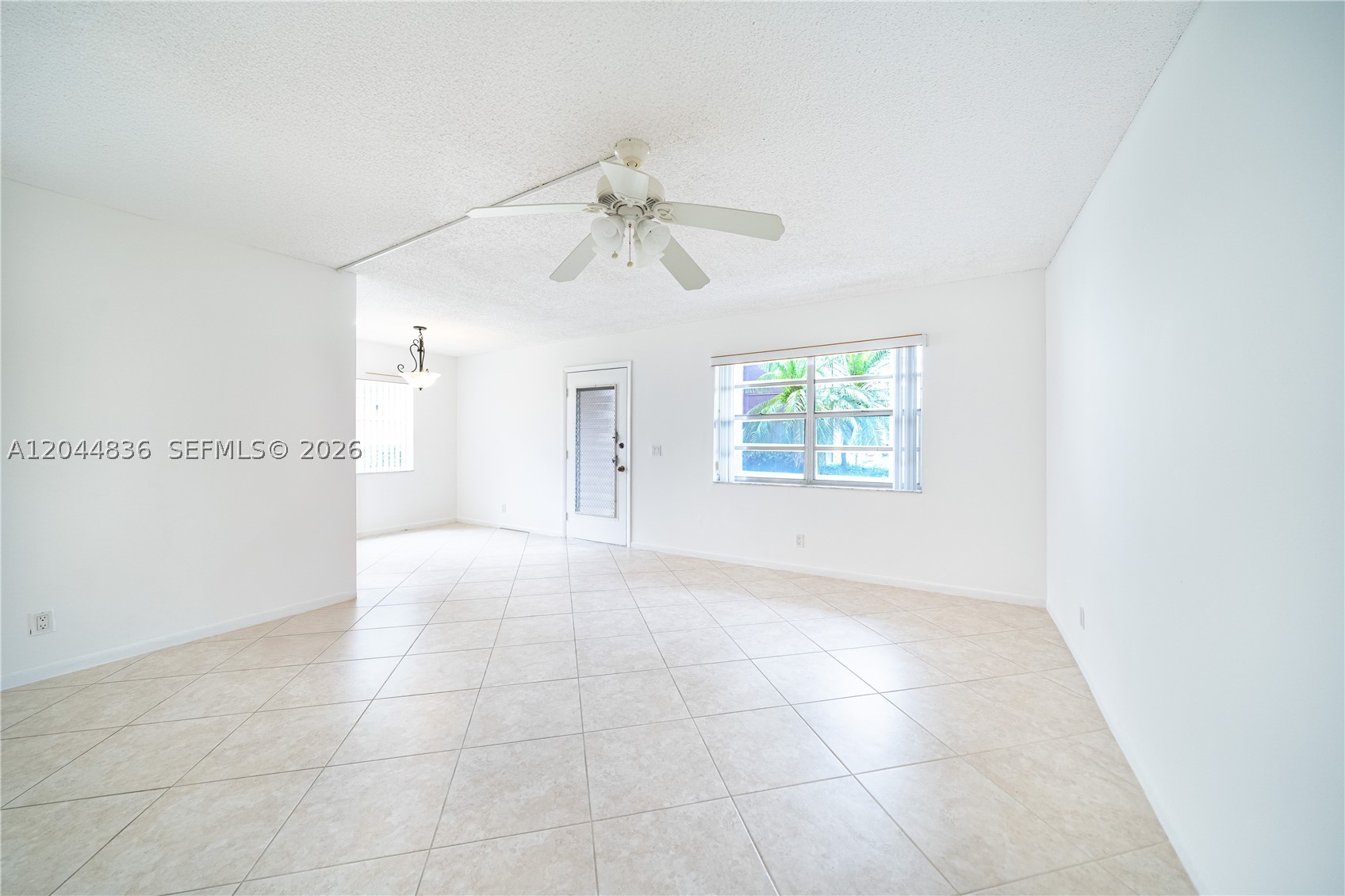 642 N Normandy N 642 Property Photo 5