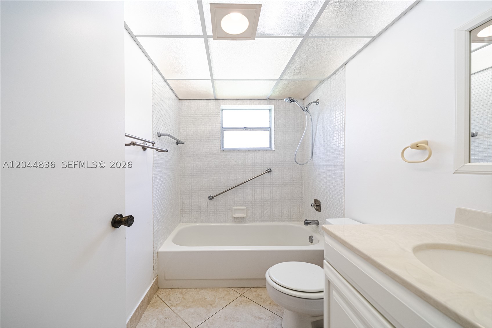 642 N Normandy N 642 Property Photo 12