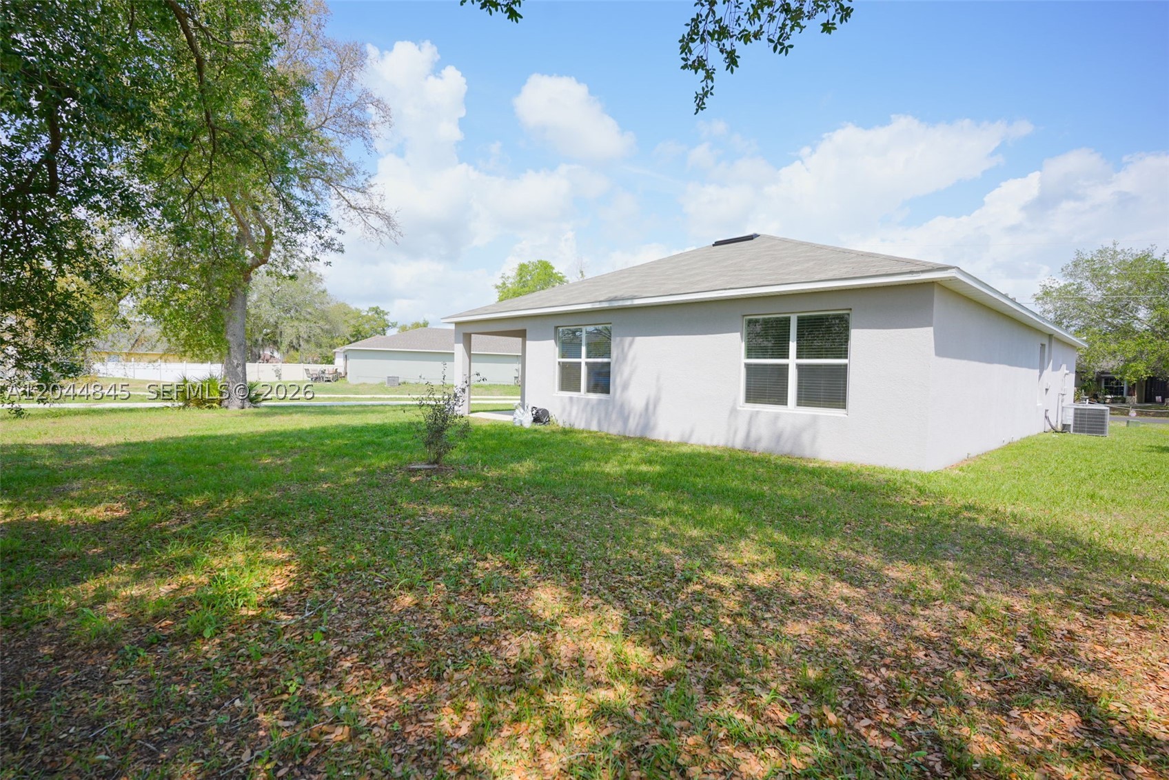660 Cotulla Dr Property Photo 2