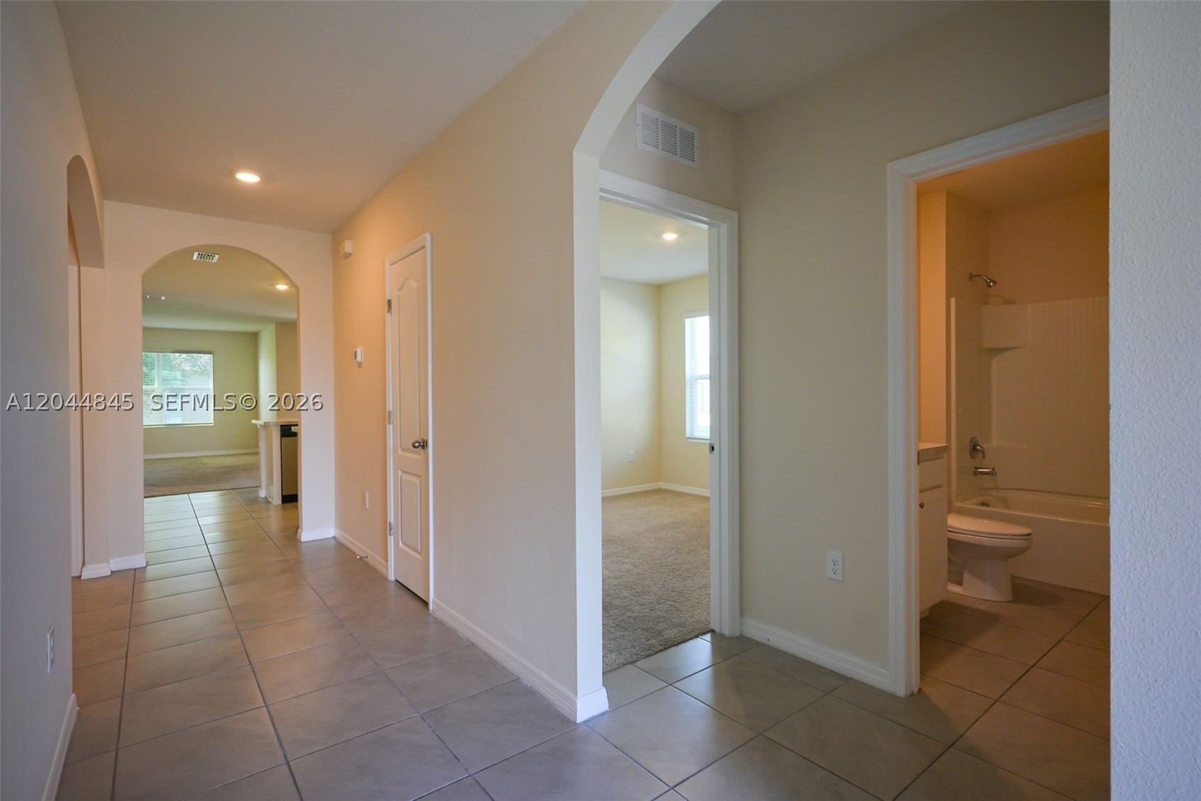 660 Cotulla Dr Property Photo 6