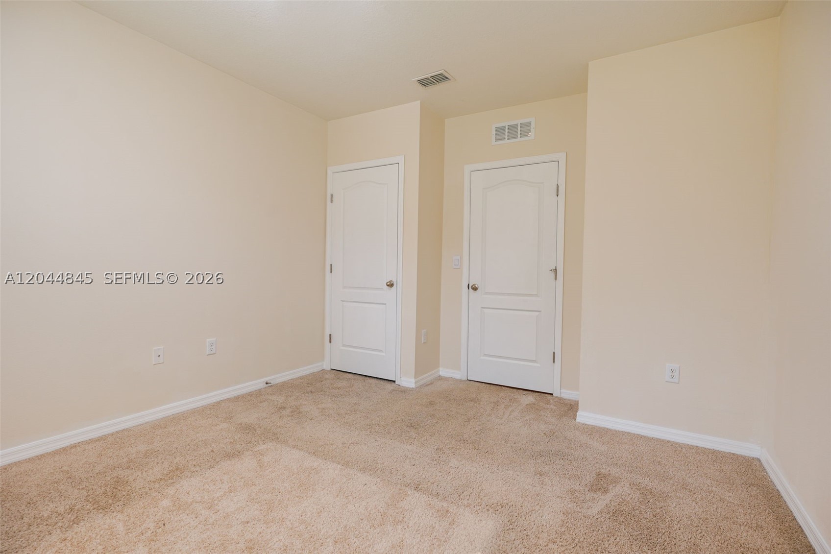 660 Cotulla Dr Property Photo 13
