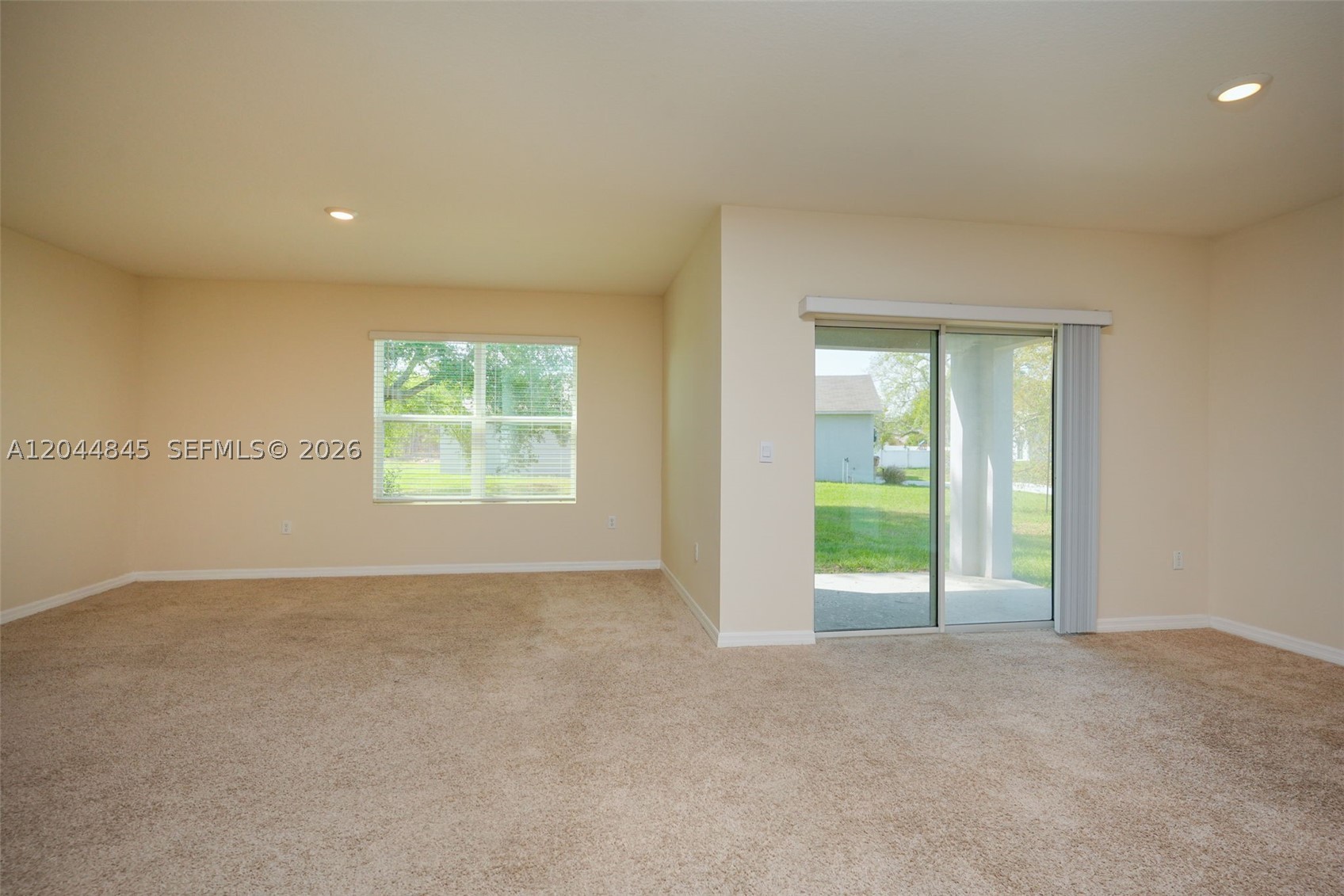 660 Cotulla Dr Property Photo 17
