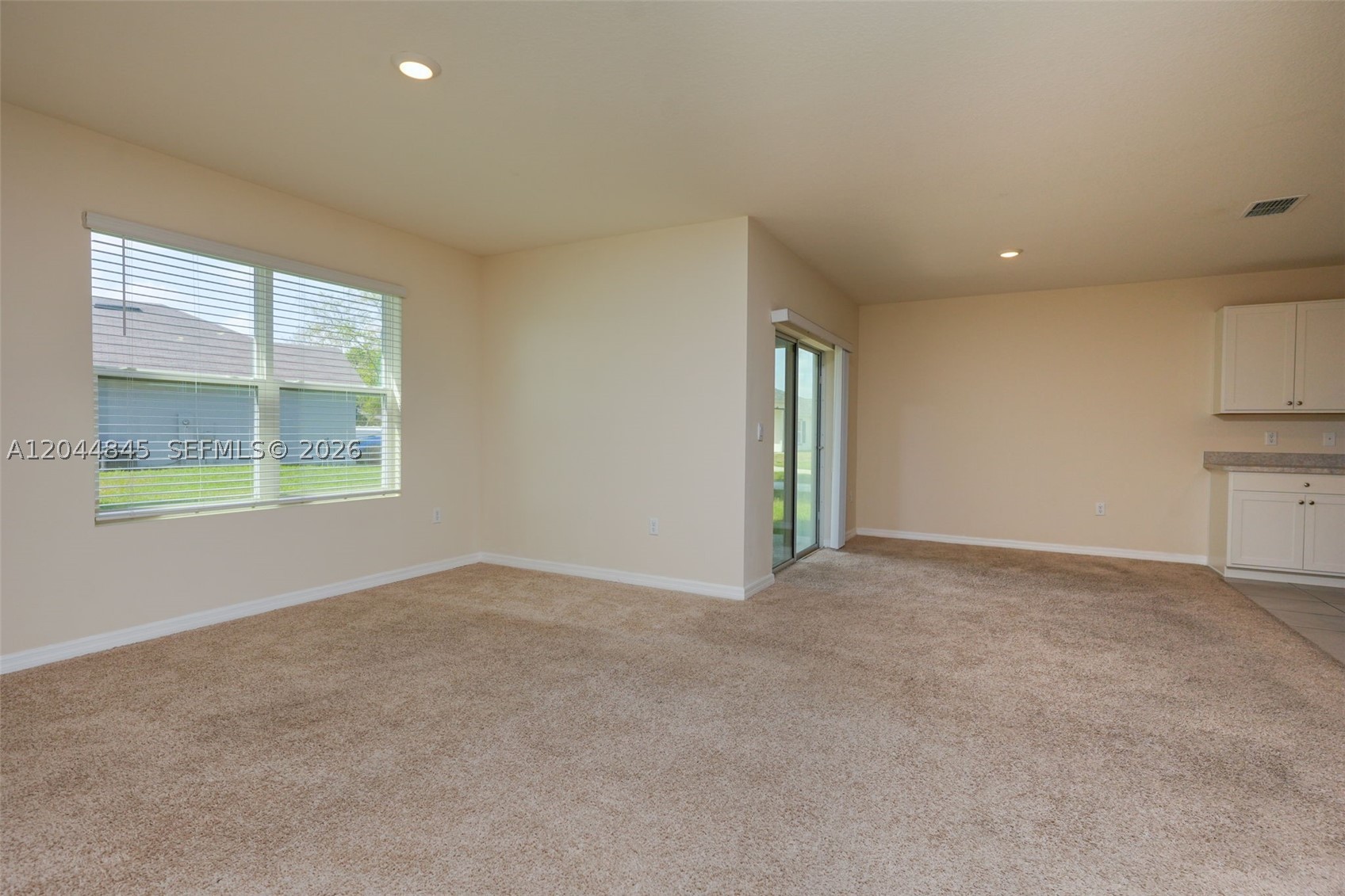 660 Cotulla Dr Property Photo 20