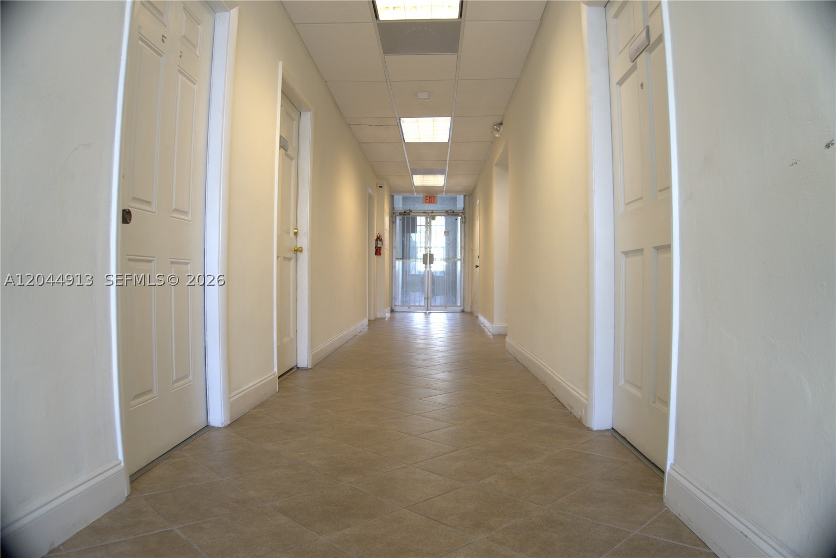 2433 Nw 7th St Property Photo 13