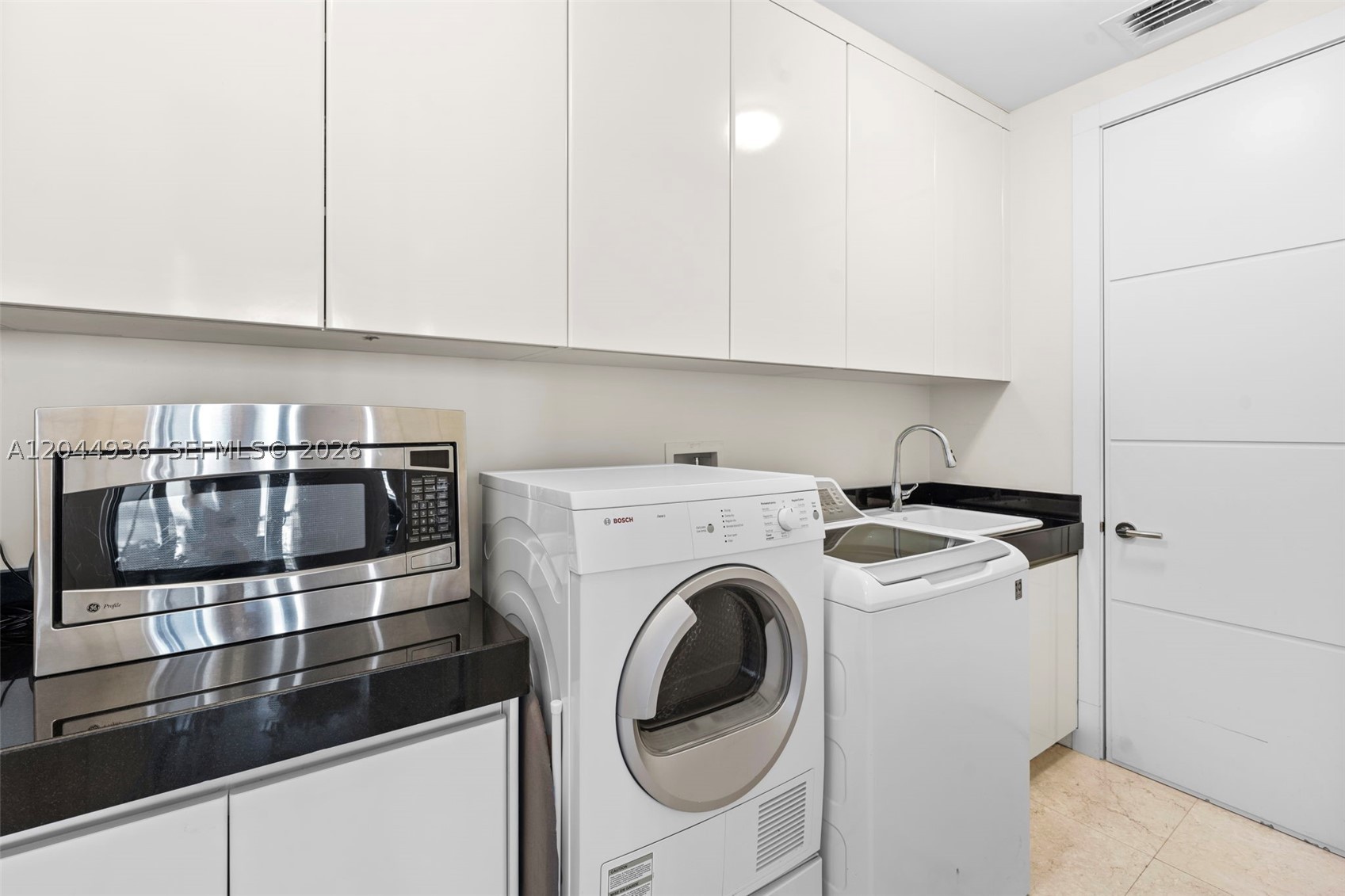 9705 Collins Ave 1402n Property Photo 46